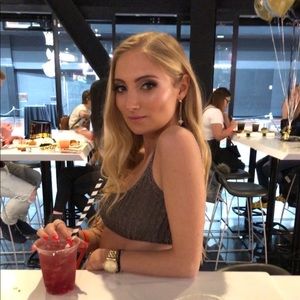 Meet your Posher, Tiffany